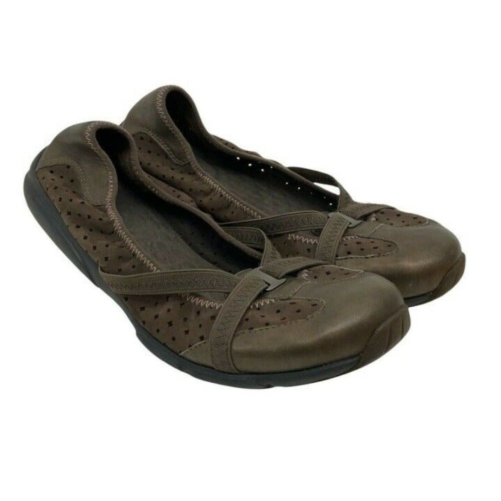 Clarks Privo Leather Round Toe Slip On Brown Mary Jane Flats Size 9.5 Comfort